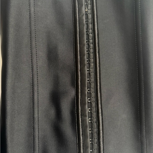 NWT, LATEX WAIST TRAINER VEST BY HOURGLASS ANGEL HA103, Size Medium, Black - Picture 9 of 9